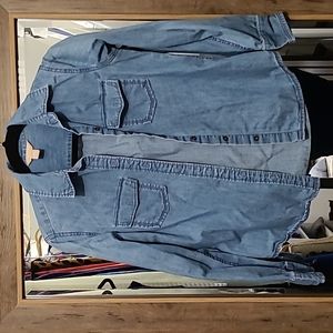 EUC Banana Republic Chambray Shirt